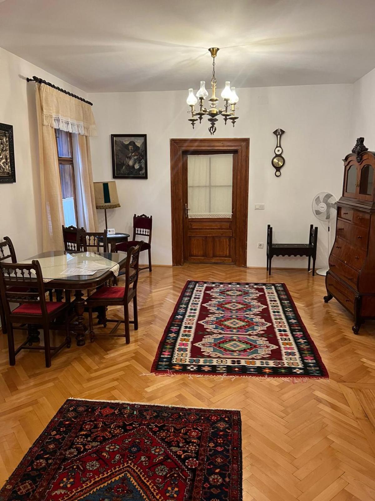 Casa Livia Brasov Apartment Ngoại thất bức ảnh