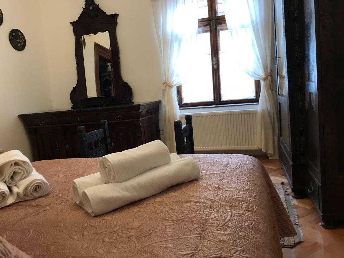 Casa Livia Brasov Apartment Ngoại thất bức ảnh